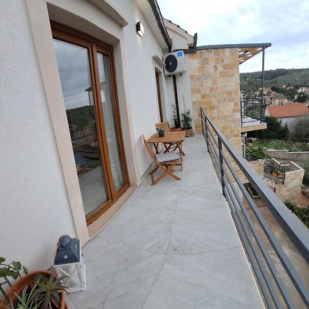 Villa Uzanca Splitska Exterior foto